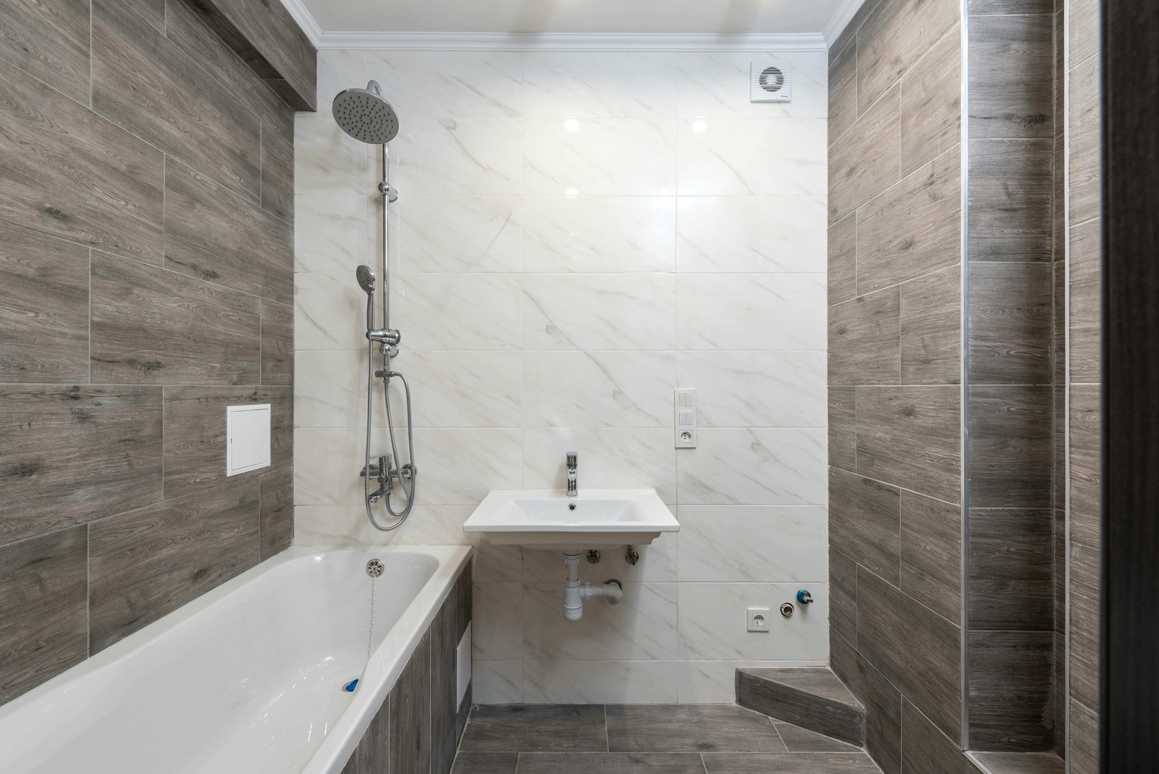 Bathtub Faucets & Showerheads